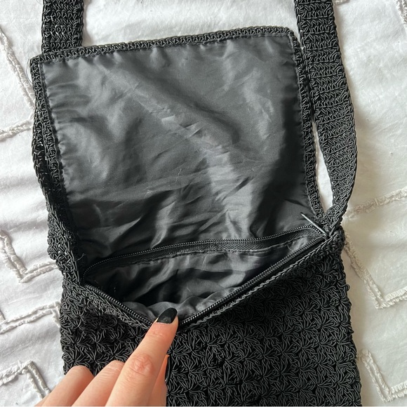 vintage floral embroidered crossbody bag - Picture 4 of 10